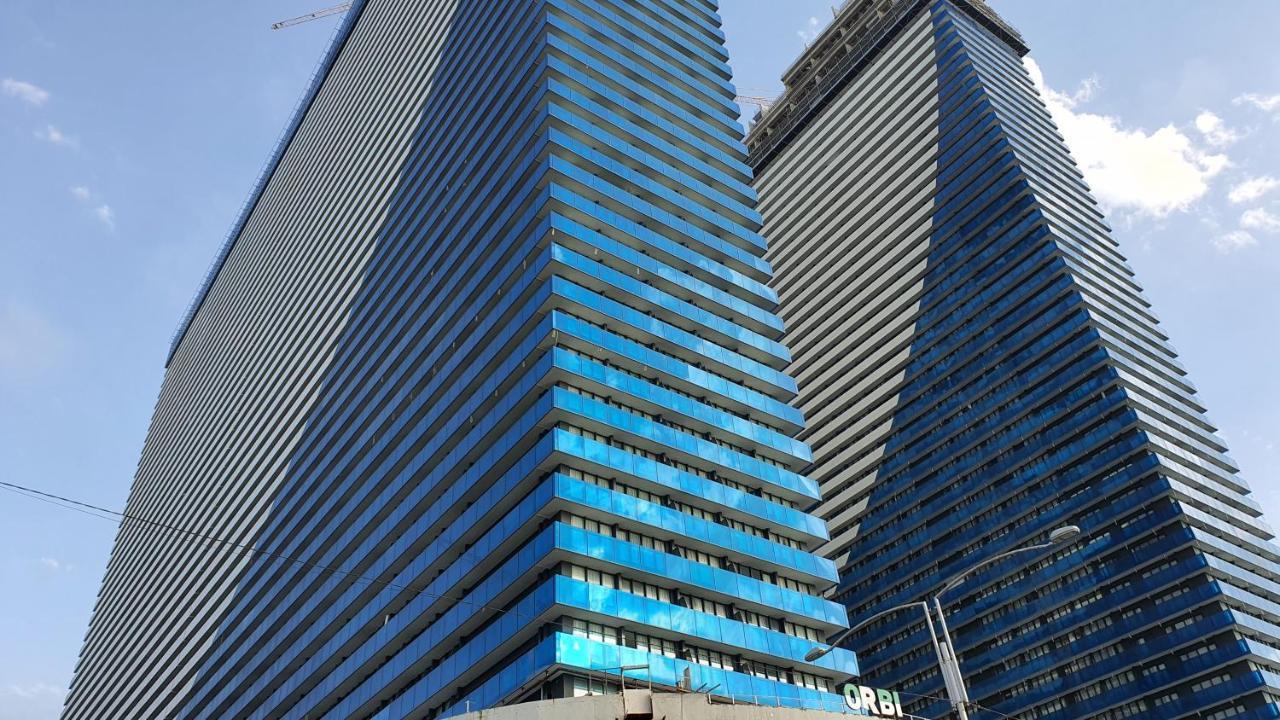 Апарт отель Orbi Twin Towers Батуми Экстерьер фото